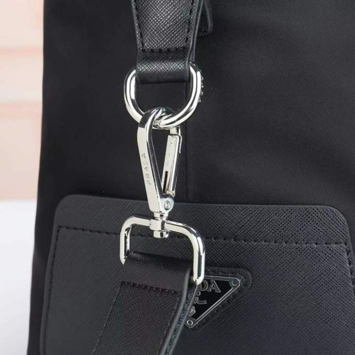 Picture of Prada Mens Bags _SKUfw169058242fw